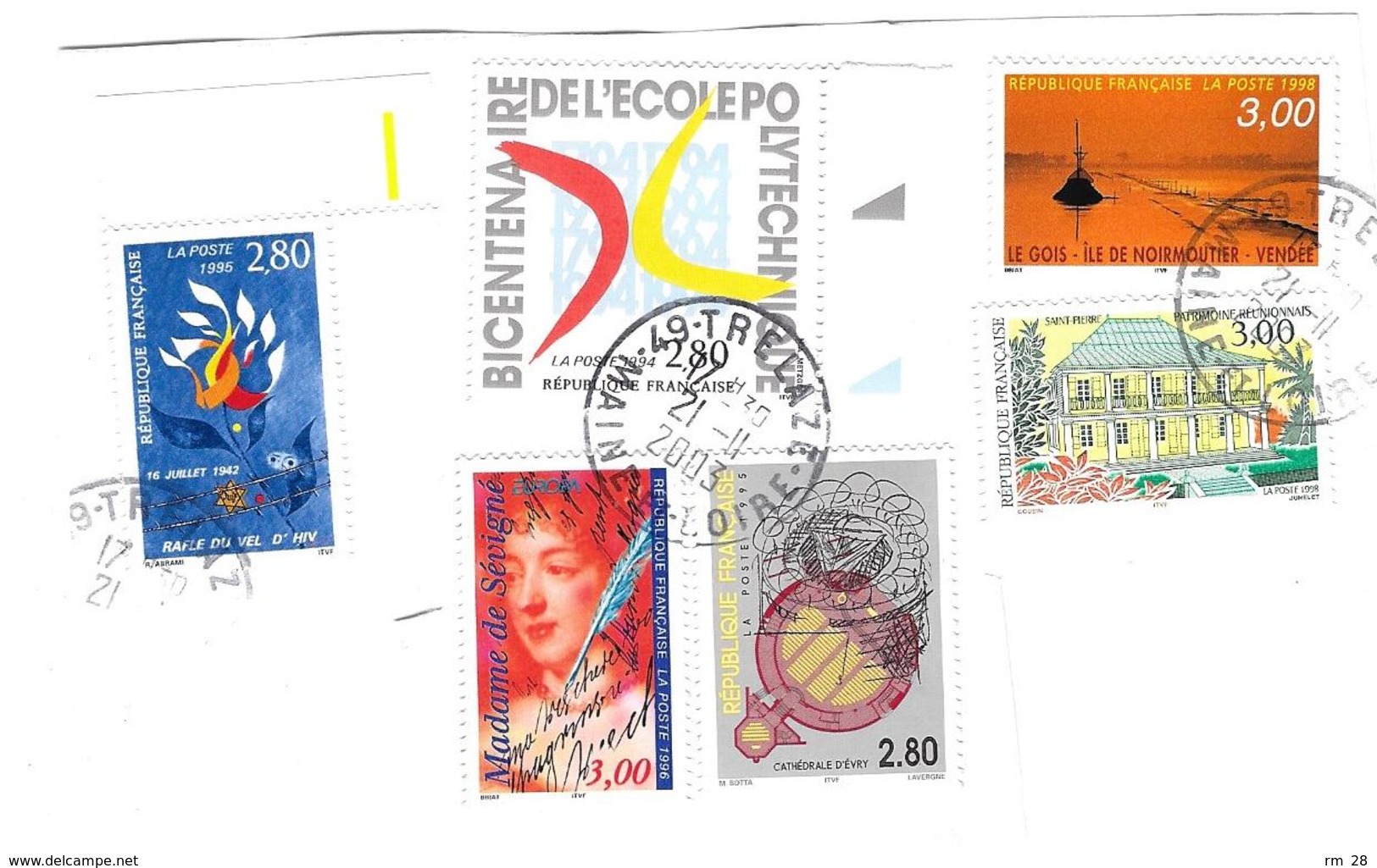 Lot de timbres (souvent en blocs) collés sur lettres et colis (voir les 42 scans) BE