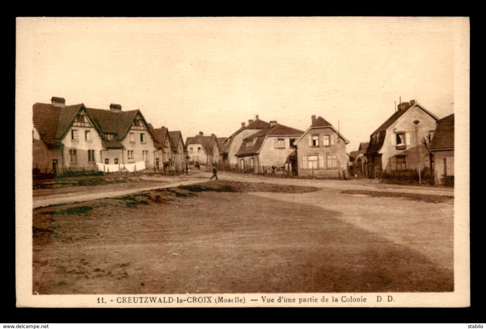 57 - CREUTZWALD-LA-CROIX - UNE PARTIE DE LA COLONIE - Creutzwald