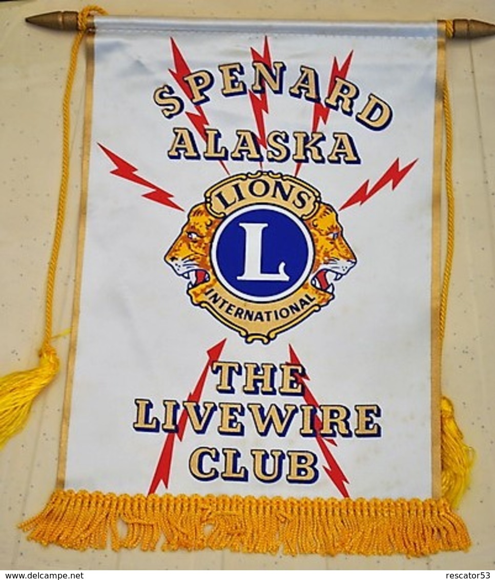 Rare Fanion Lion's Club Spenard Alaska - Autres & Non Classés