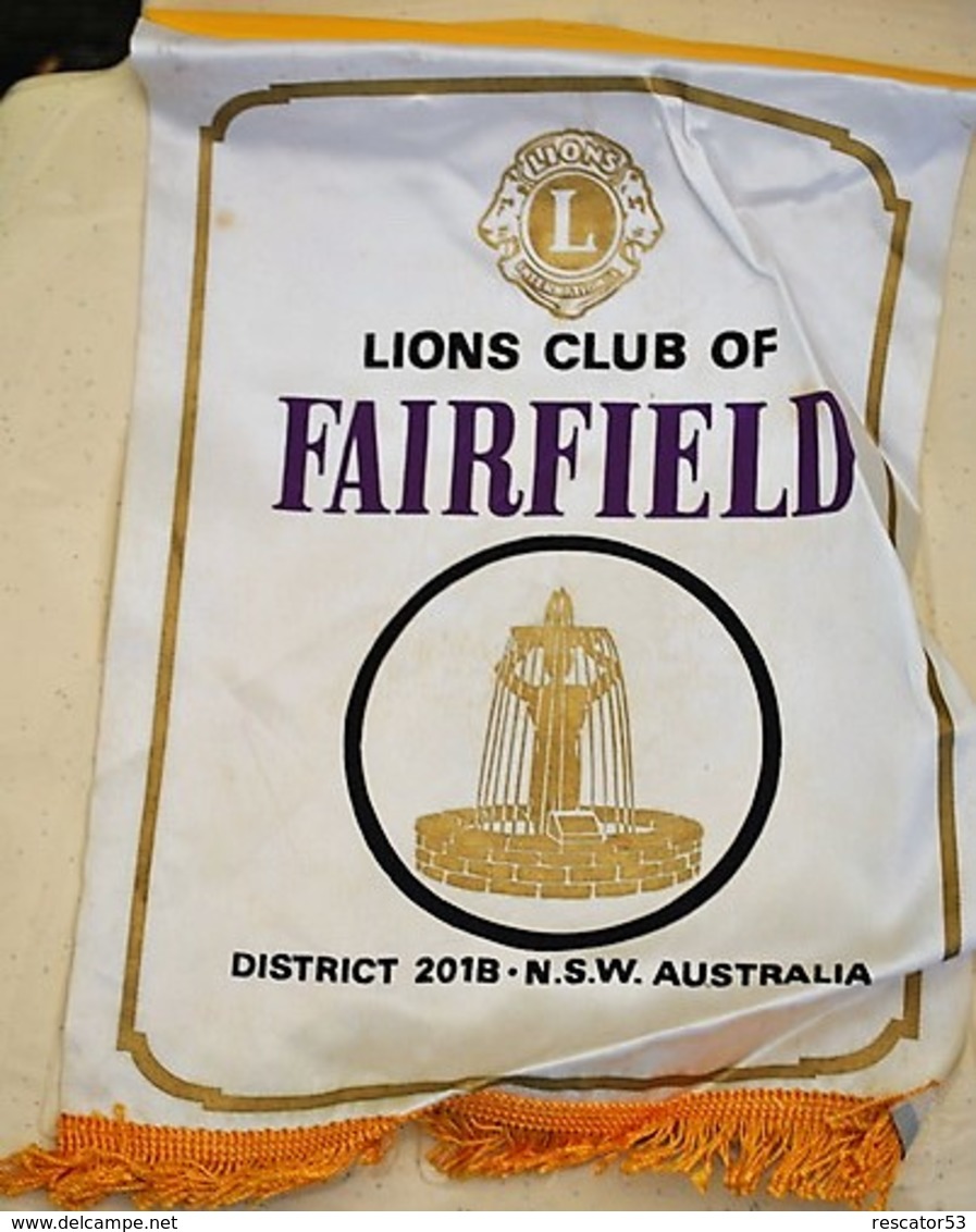 Rare Fanion Lion's Club Fairfield Australie - Sonstige & Ohne Zuordnung