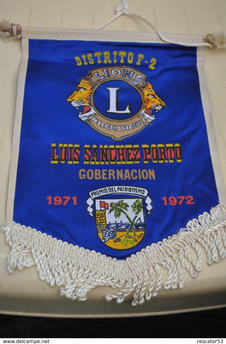 Rare Fanion Lion's Club Gobernacion - Sonstige & Ohne Zuordnung