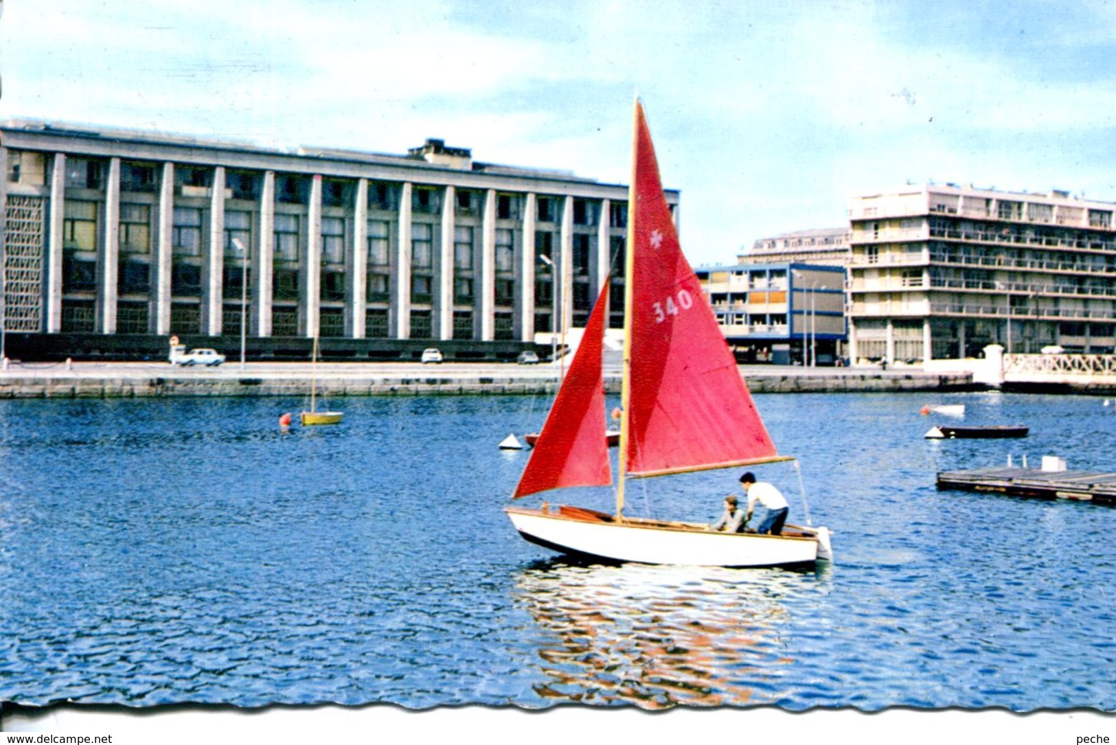 N°67203 -cpsm Le Havre -le Bassin Du Commerce- - Sailing