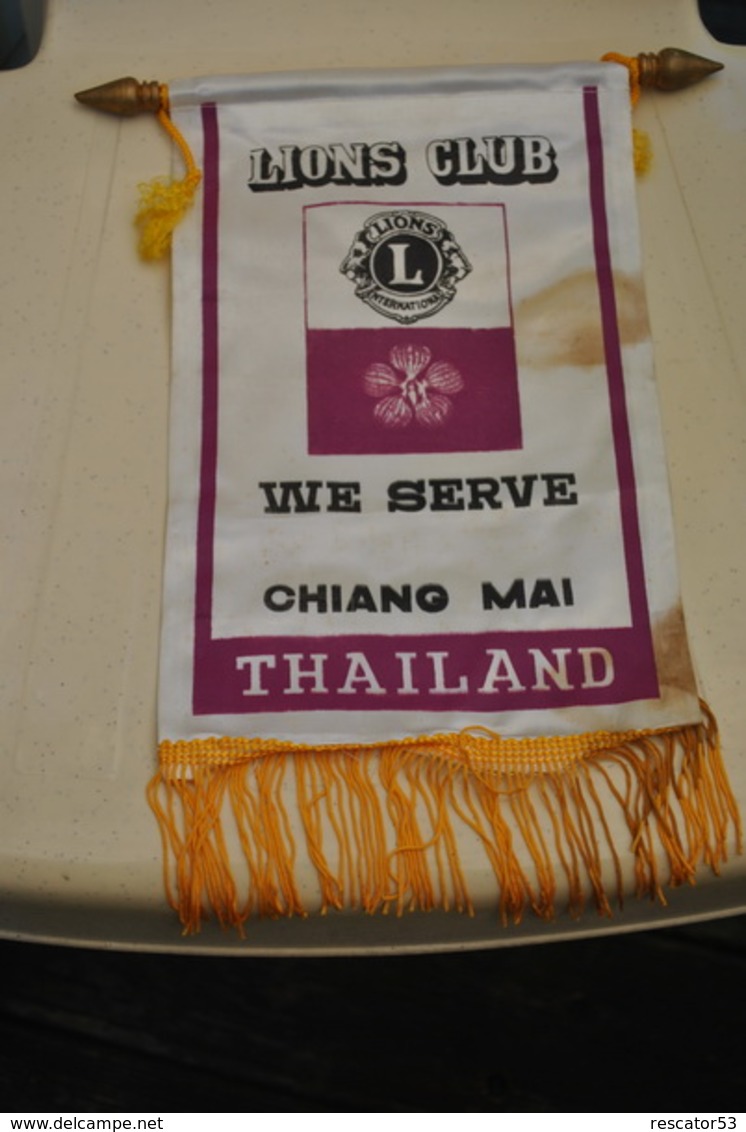 Rare Fanion Lion's Club Chiang Mai Thailand - Otros & Sin Clasificación