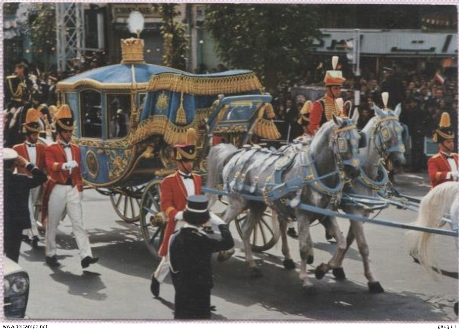 CPM - ROYAL COACH FOR CORONATION DAY - Iran