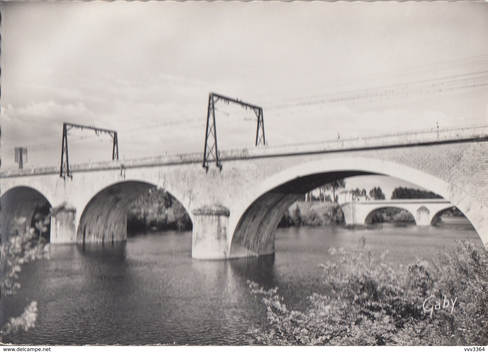 LA CELLE-SAINT-AVANT: Les Ponts Sur La Creuse - Autres & Non Classés