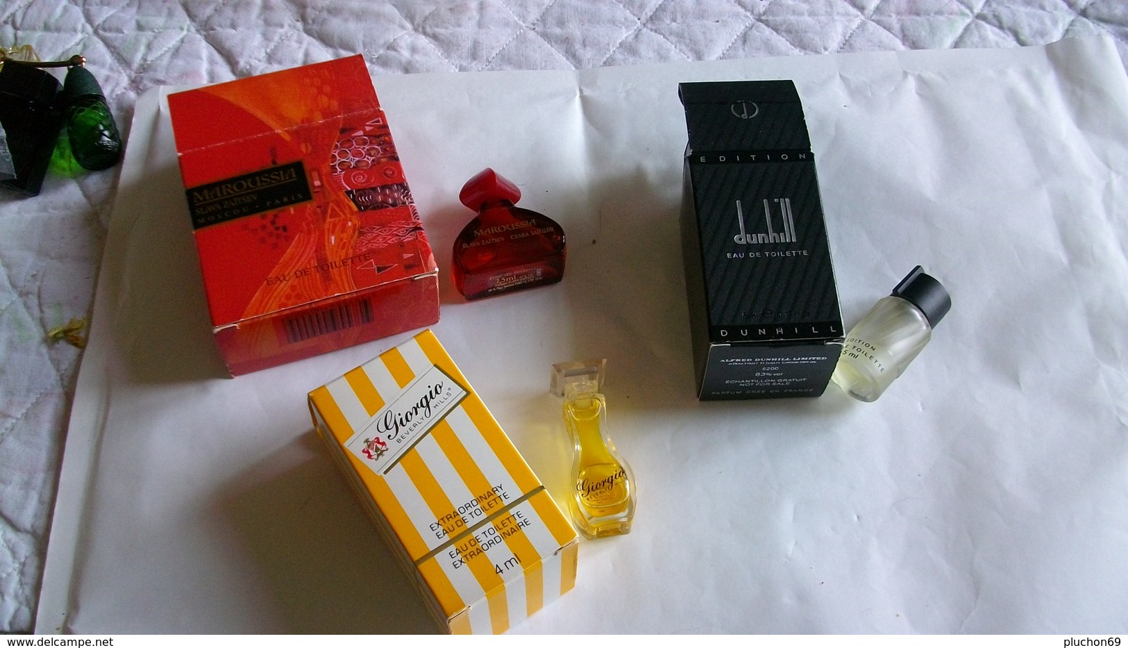 Miniature De Parfum Homme Et Femme  Lot De 3 Avec Boite N° 6 - Miniatures Femmes (avec Boite)