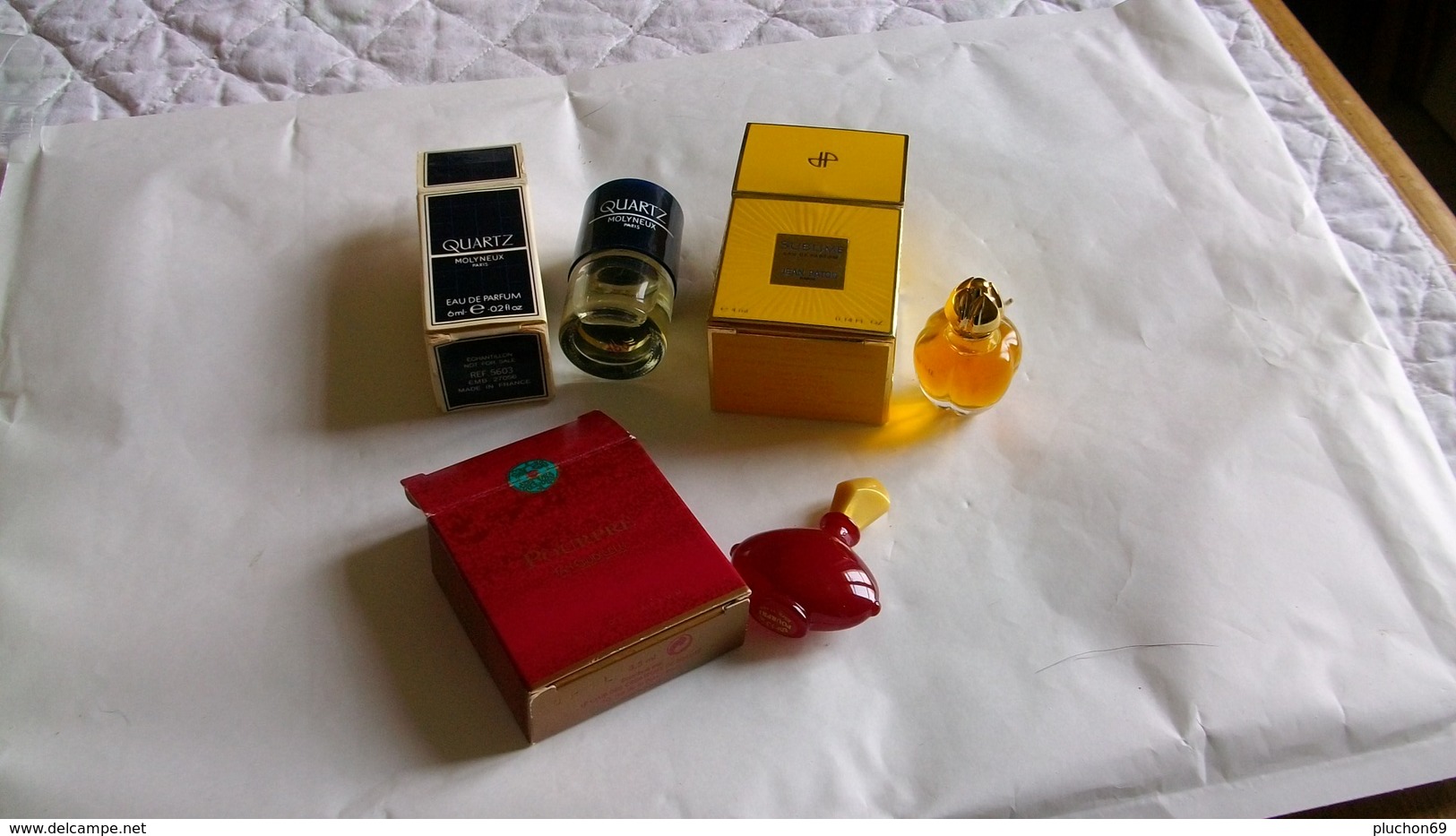 Miniature De Parfum Homme Et Femme  Lot De 3 Avec Boite N° 26 - Miniatures Femmes (avec Boite)