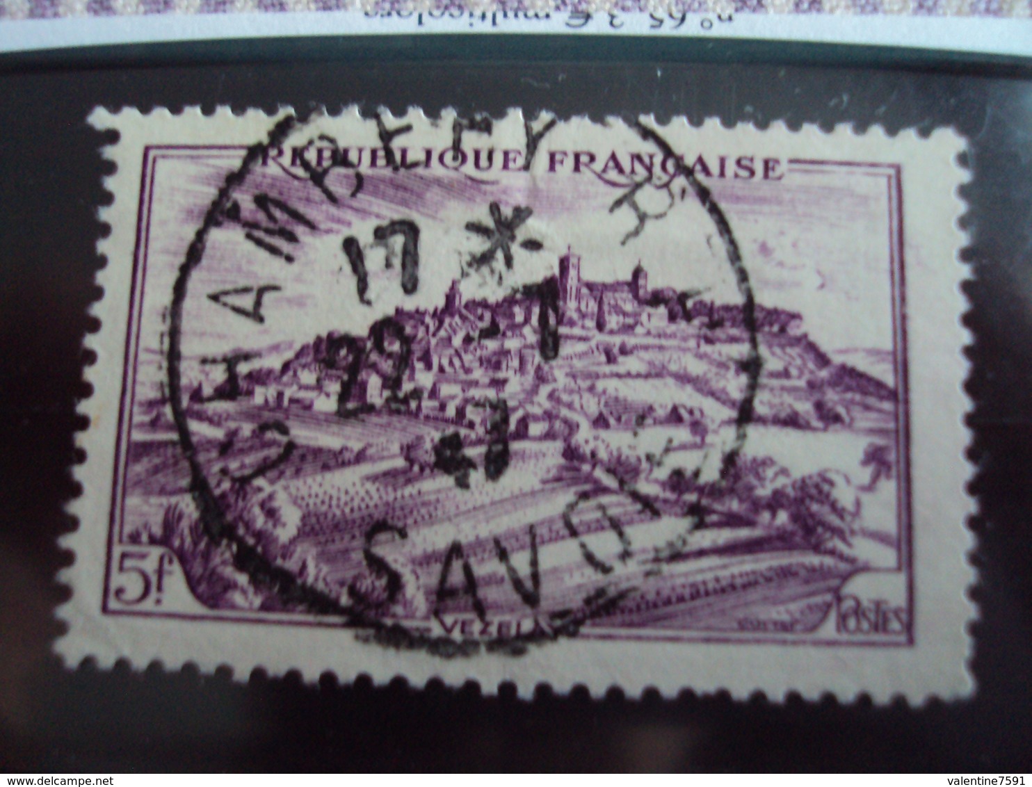 1946-timbre Oblitéré N° 759   "  Vezelay    "     Cote      0.30  Net     0.10 - Oblitérés