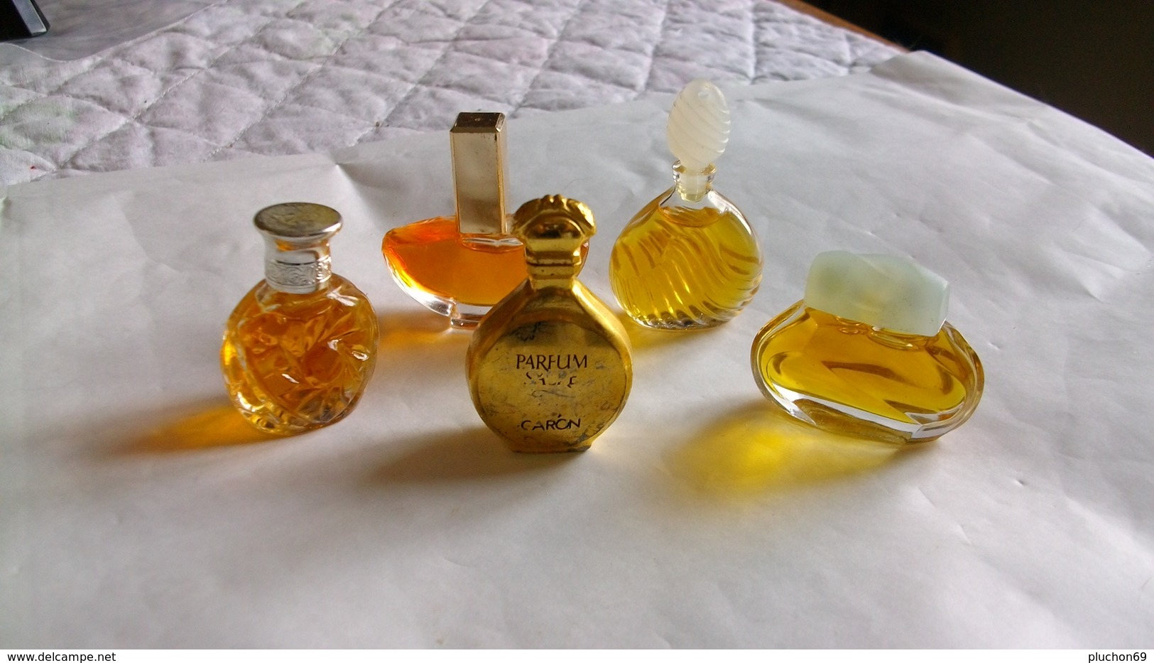 Miniature De Parfum Homme Et Femme  Lot De 5 Sans Boites N° 15 - Miniatures Femmes (sans Boite)