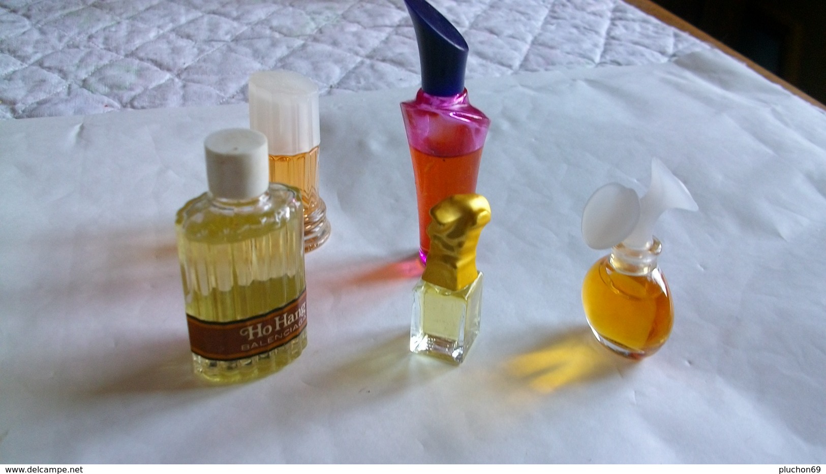 Miniature De Parfum Homme Et Femme  Lot De 5 Sans Boites N° 21 - Miniatures Femmes (sans Boite)