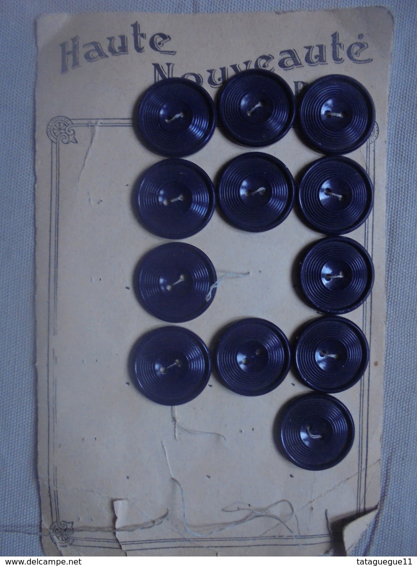 Vintage - Petit Lot De 12 Boutons En Plastique Bleu Années 50 - Boutons