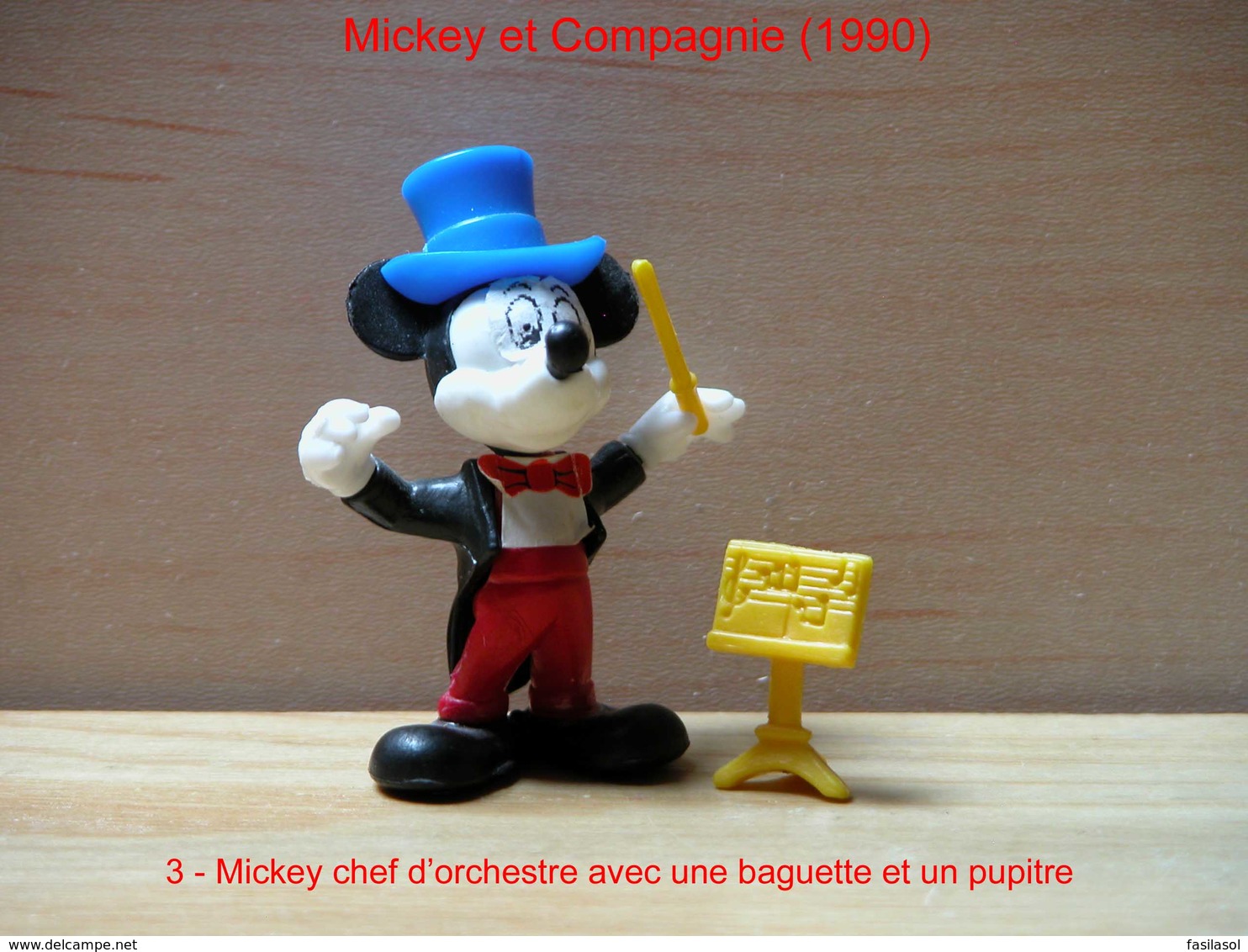 Kinder 1990 : Mickey Avec Baguette Et Pupitre Jaune "Mickey & Compagnie" - Dessins Animés