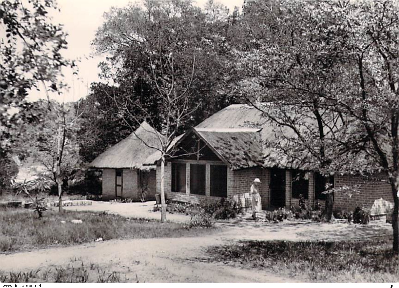 Afrique  (Zambie Zambia) ZAMBEZE Une Maison Missionnaire De SENANGA (Sté Des Missions Evangéliques Religion MISSION) - Zambie