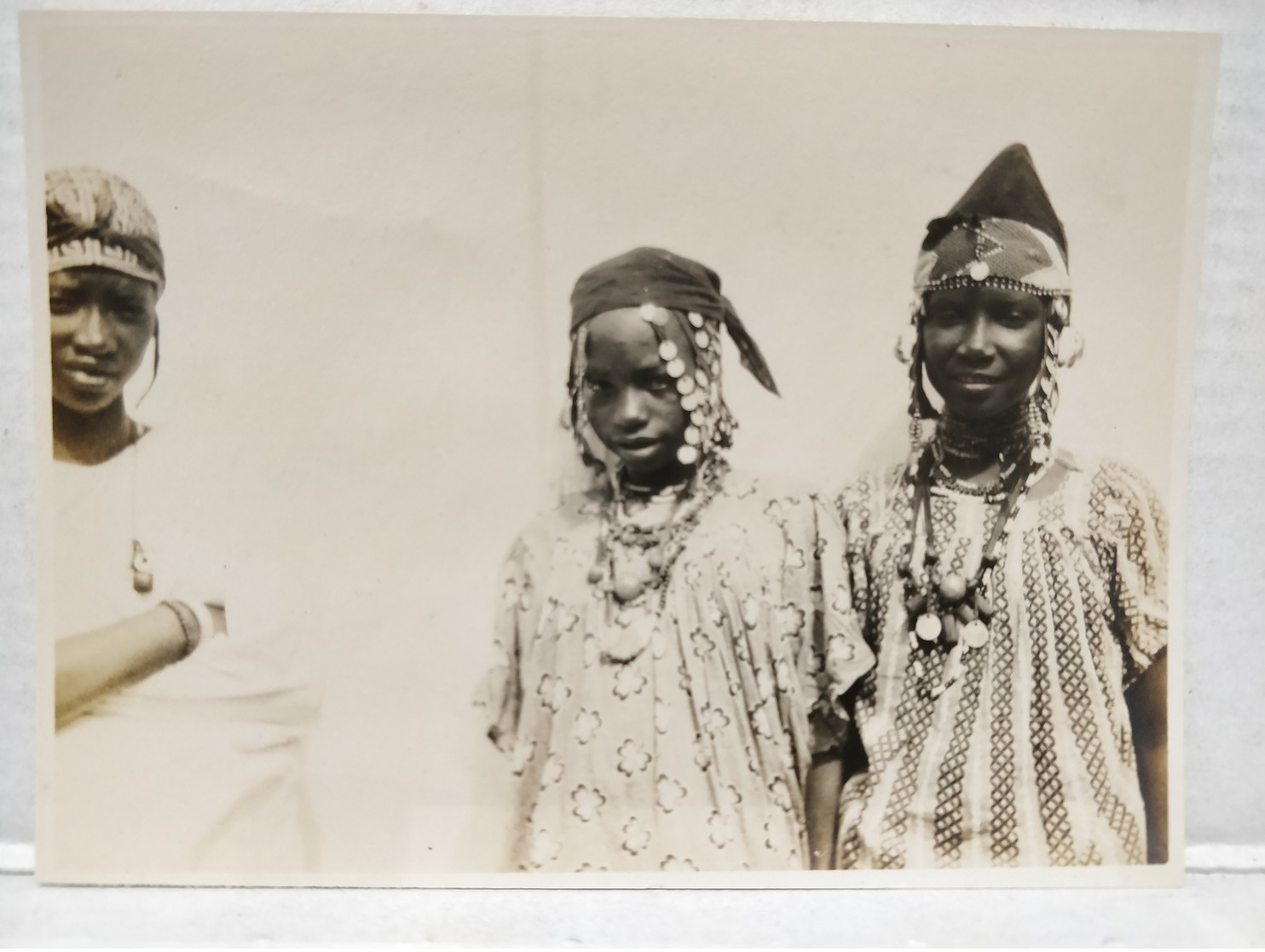 Afrique. Gambie 1920. Femmes. 11x8.5 Cm - Afrique