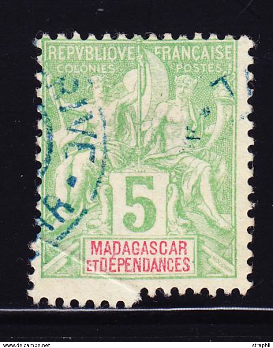 O MADAGASCAR - O - N°42A - 5c Vert Jaune - Variété De Piquage Inférieur - TB - Sonstige & Ohne Zuordnung