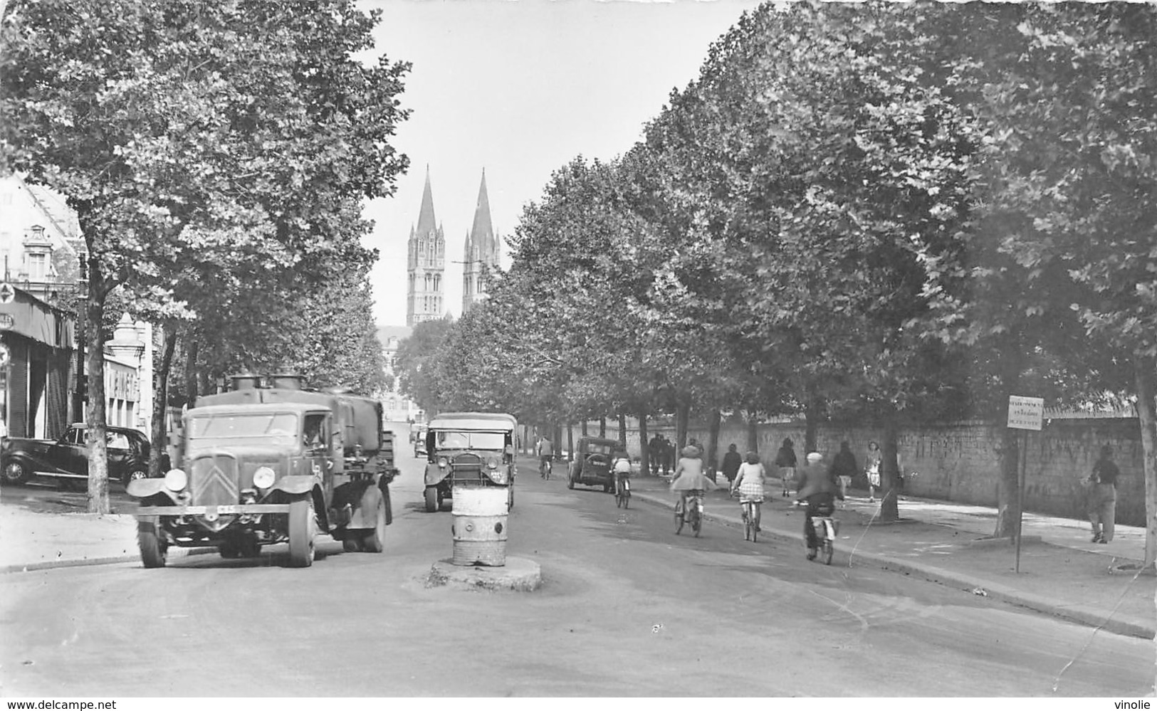 PIE-RO-18-7474 : CAEN. BOULEVARD BERTRAND. CAMION CITROËN. - Camions & Poids Lourds