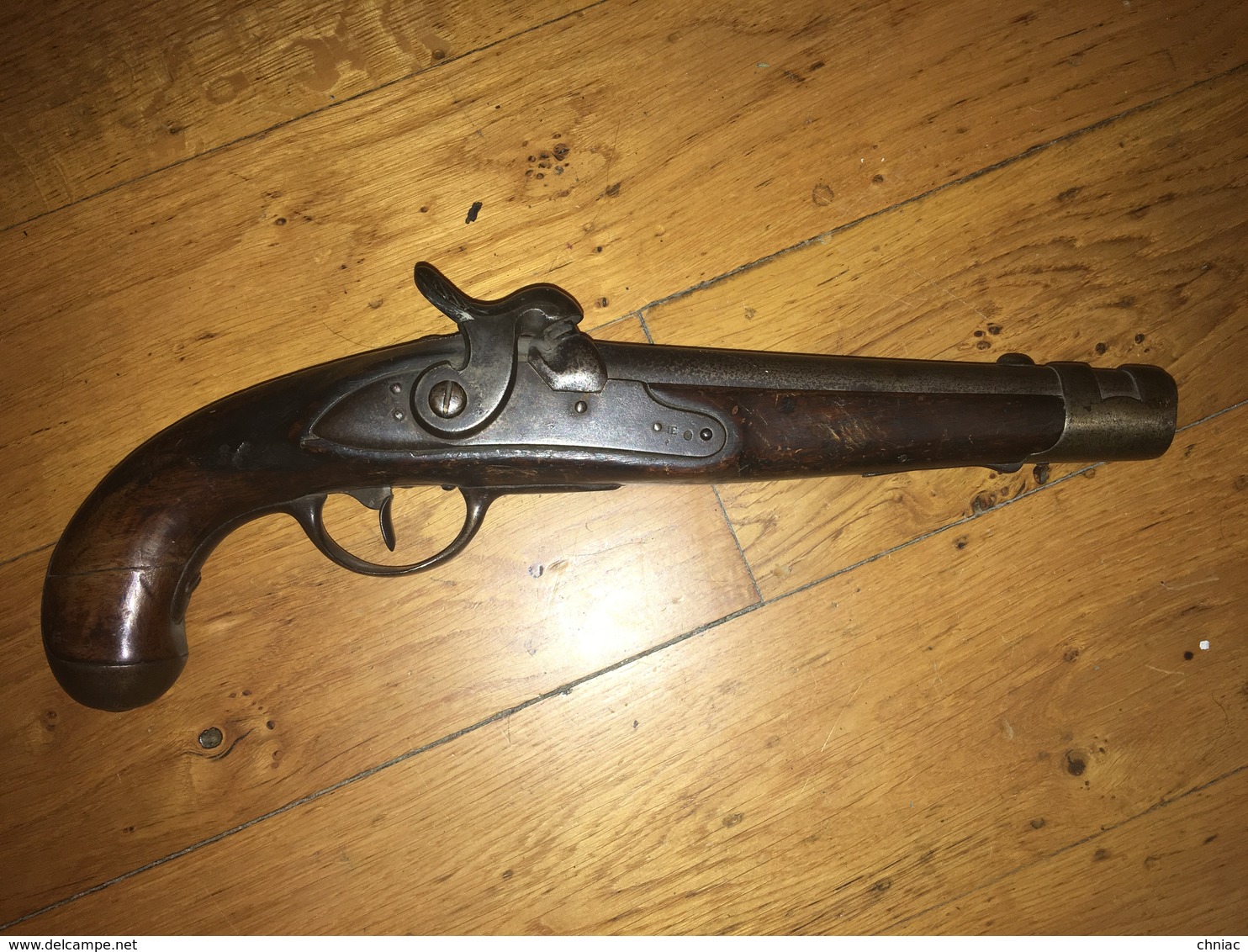 ANCIEN PISTOLET D’ARCON FRANÇAIS A SILEX MODIFIE A PERCUSSION VERS 1830 MODELE PROCHE DES REGLEMENTAIRES - Armes Neutralisées