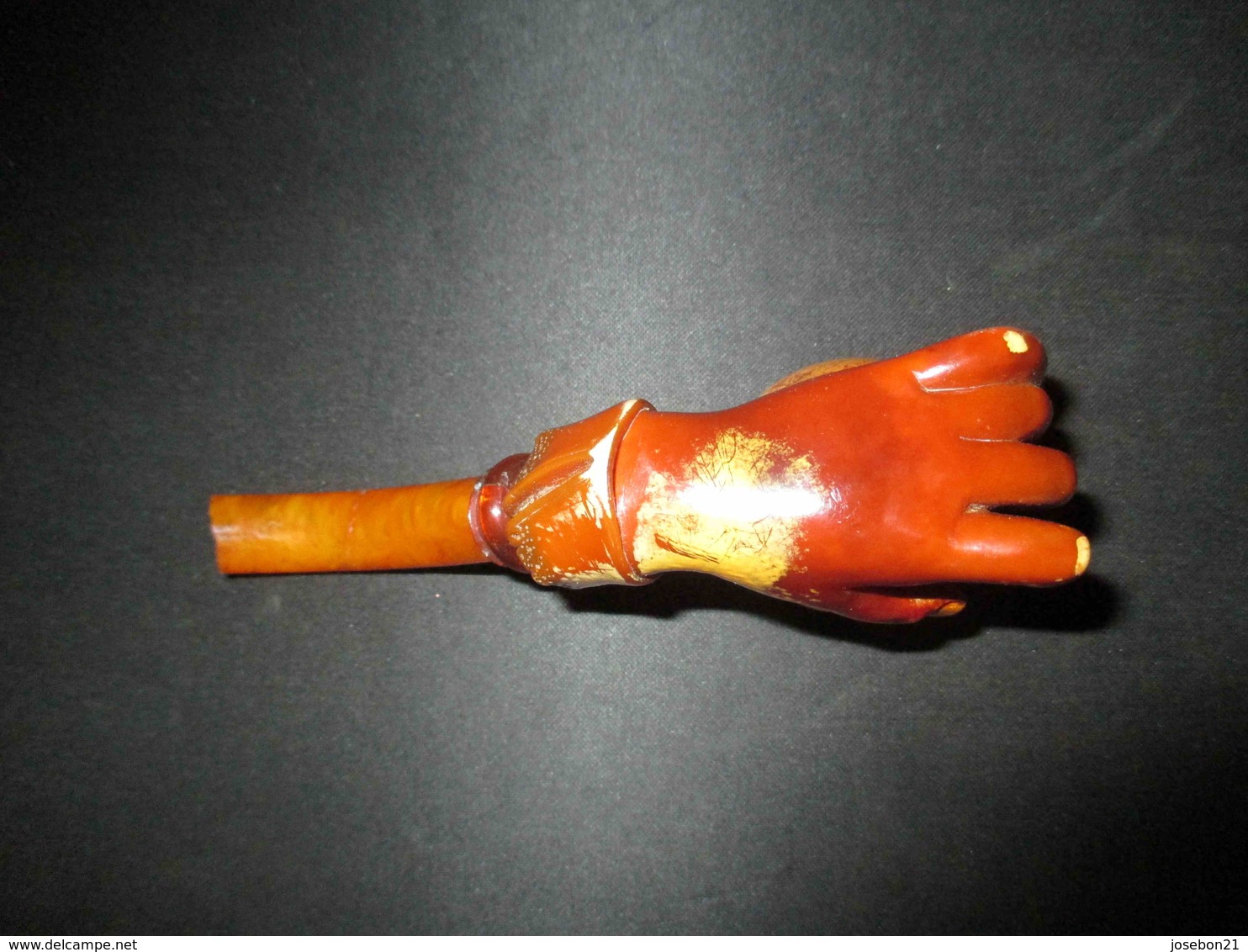 ancienne pipe en forme de main écume de mer sculpté fin XIX ème
