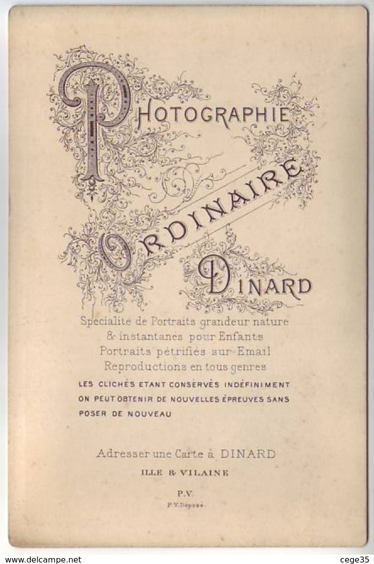 Dinard - Bric à Brac - Photo Albuminée Collée Sur Carton Fort - Avant 1900 - Photo Ordinaire - 16,3 Cm X 10,7 Cm - Antiche (ante 1900)