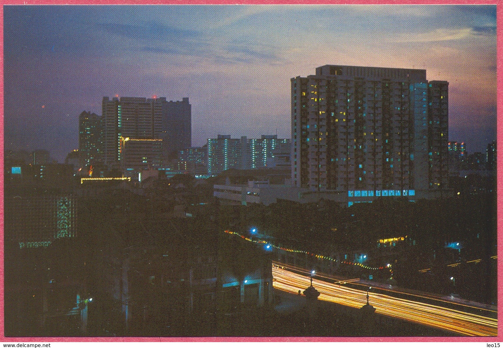 Old 1976's A Night View Of New Bridge Road Flanked By High-rise_Housing Board Flats_Singapore (UNC)_SW S7647_cpc - Singapore