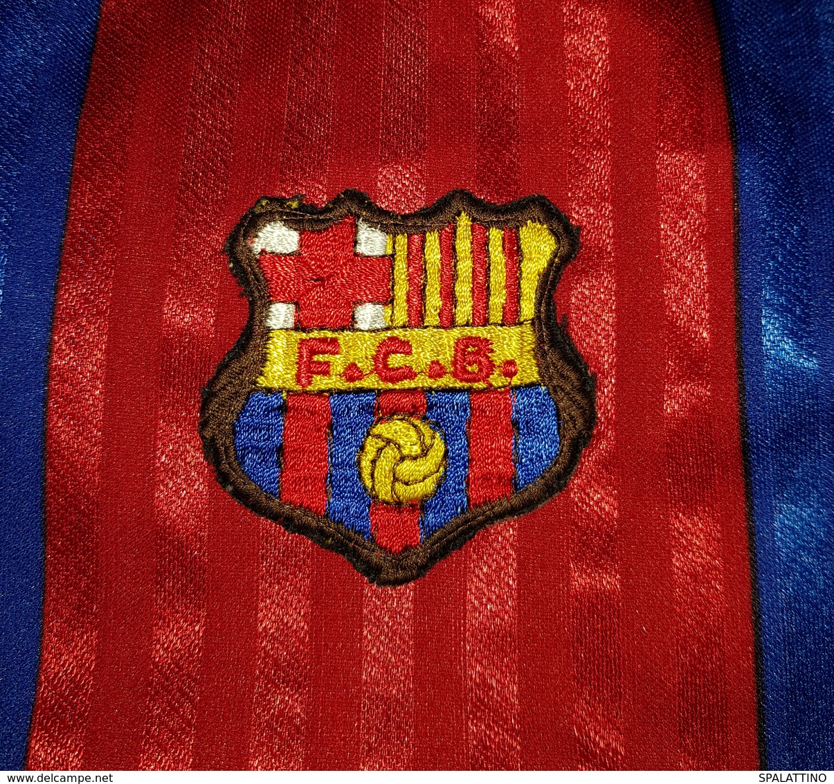 FC BARCELONA- ORIGINAL VINTAGE RARE MATCH WORN SHIRT IN GREAT CONDITION - Uniformes Recordatorios & Misc