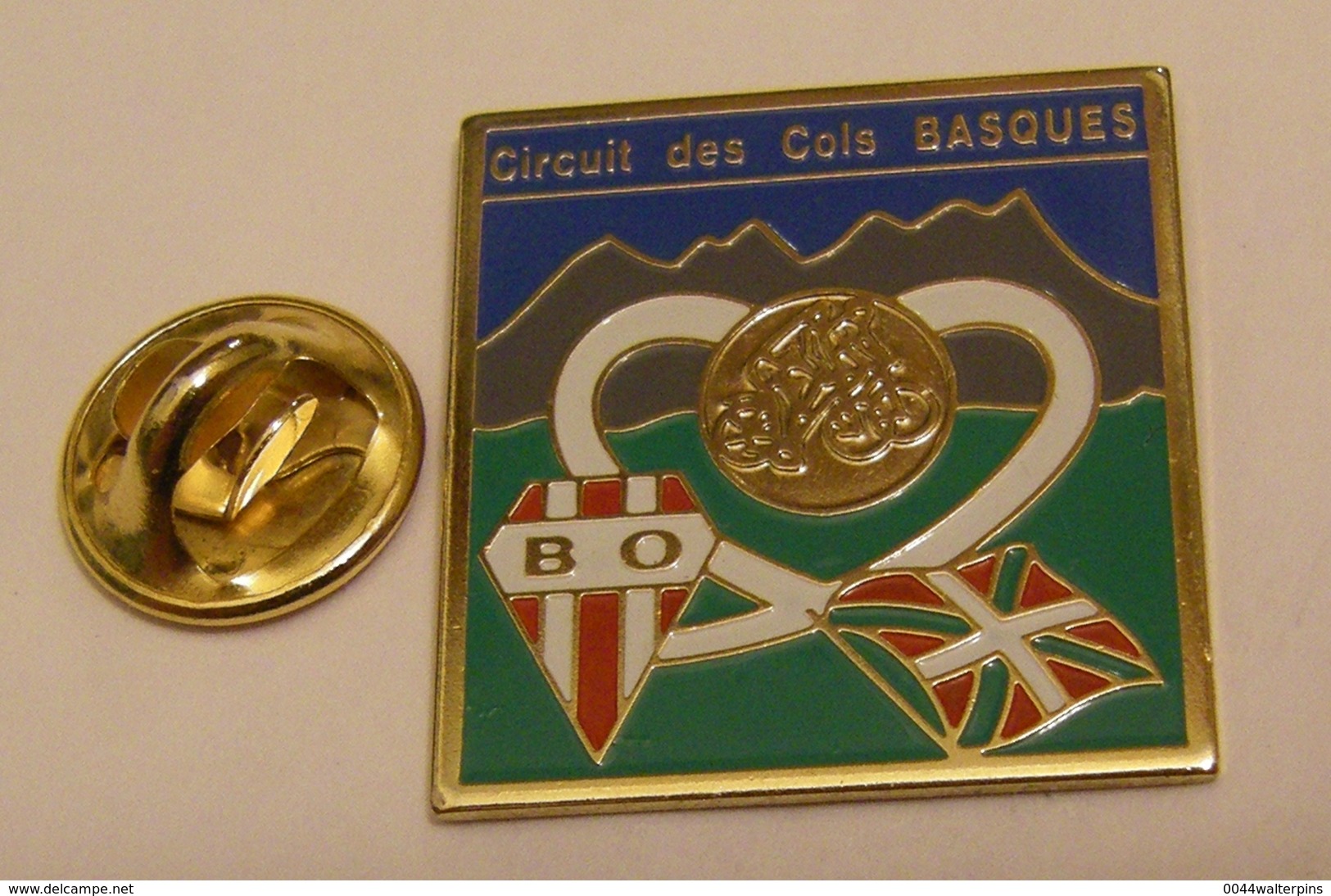 CYCLISME CIRCUIT DES COLS BASQUES Logo BO BIARRITZ OLYMPIQUE PAYS BASQUE RUGBY Pin Pin's Pin - Rugby