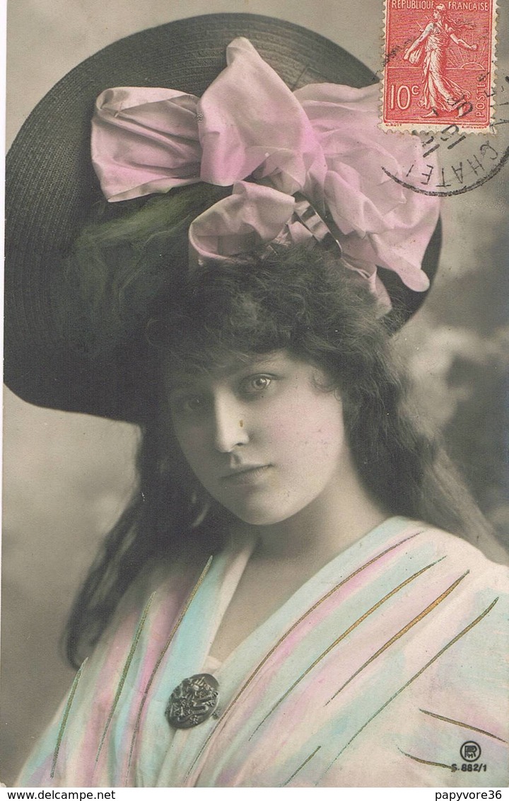 Femme Elégante Au Grand Chapeau - Noeud Rose - 1906 - Mode