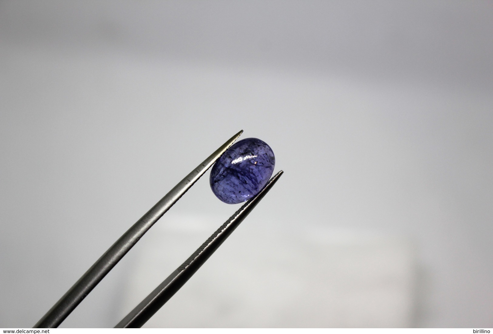 4356 - Tanzanite Blu Violaceo  Ct. 2.80 - Certificato Autenticità Italiano - Zonder Classificatie