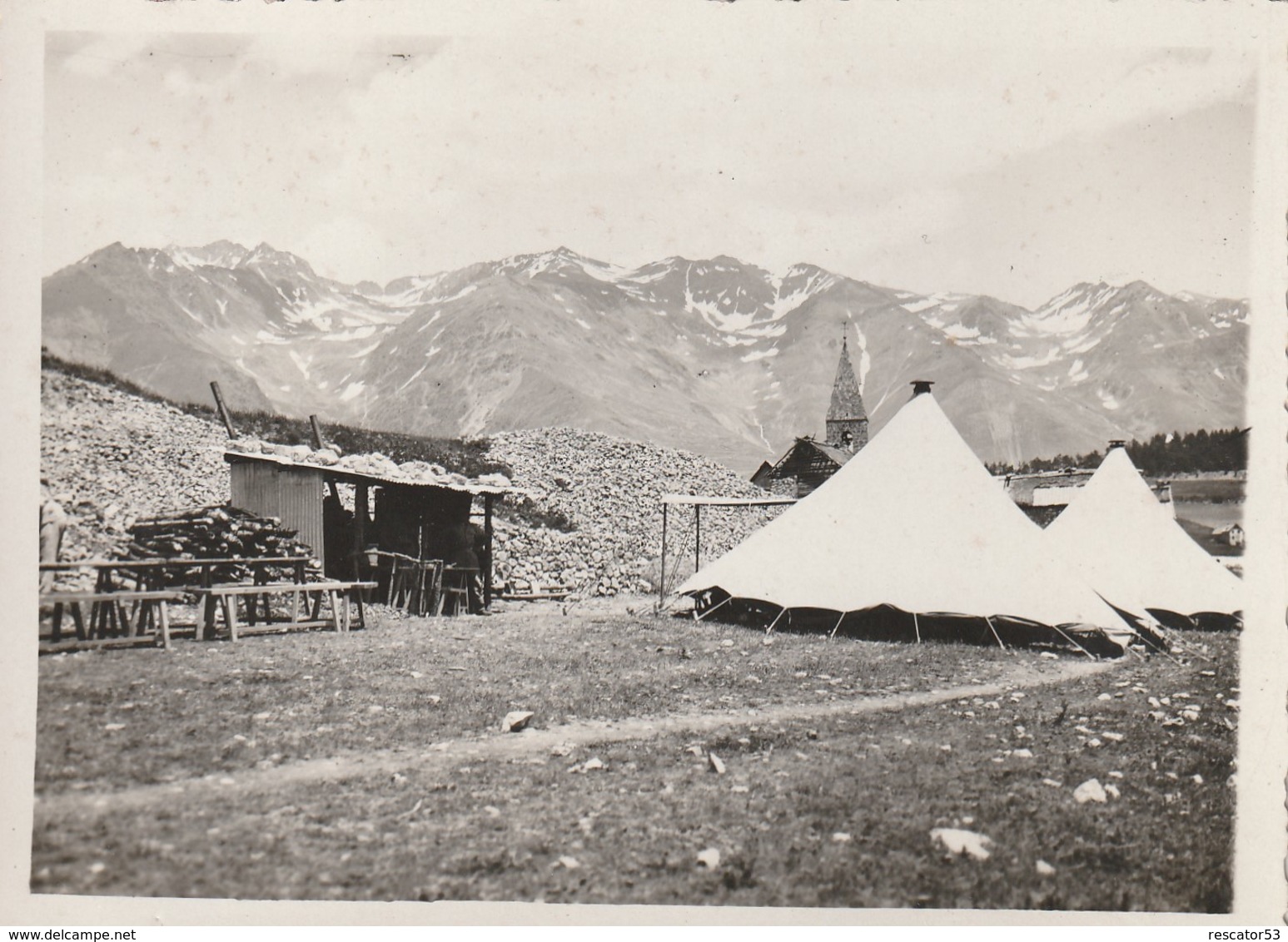 Rare 2 Photos Chasseurs Devant Un Camps De Toiles De Tente En Montagne - 1914-18