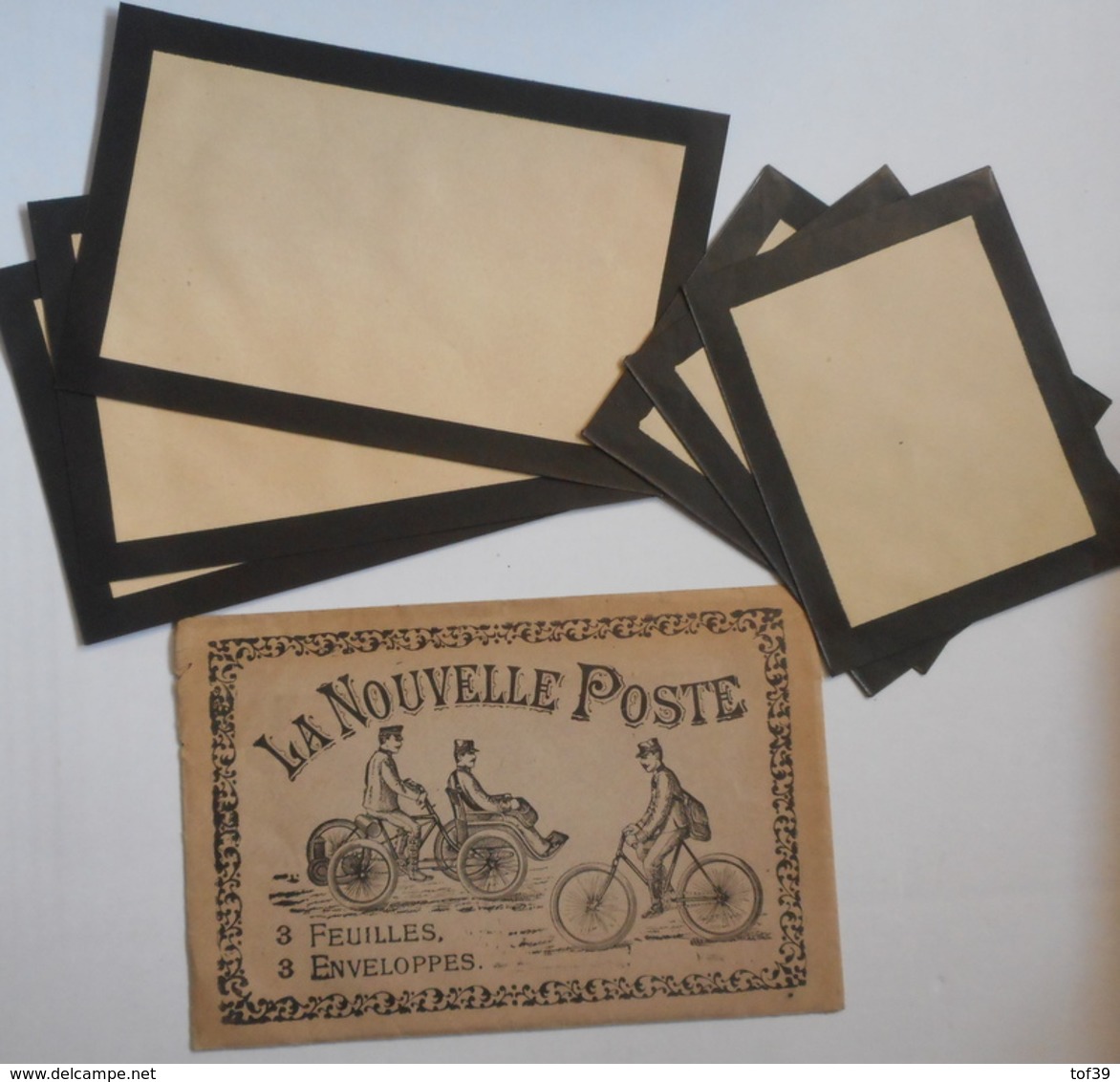 Rare Poste Lot De 3 Feuilles Et Enveloppes Dans La Pochette D'origine , Facteur , Bon état - Poste & Facteurs