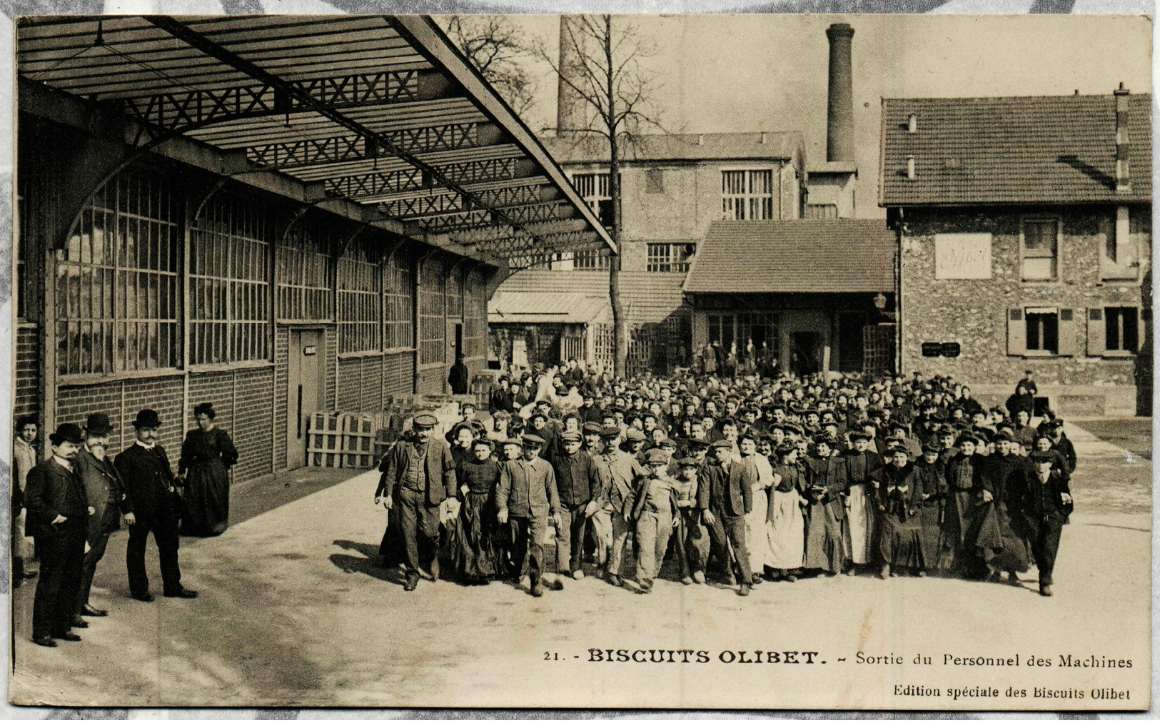 BISCUITS OLIBET Sortie Du Personnel Des Machines - Autres & Non Classés