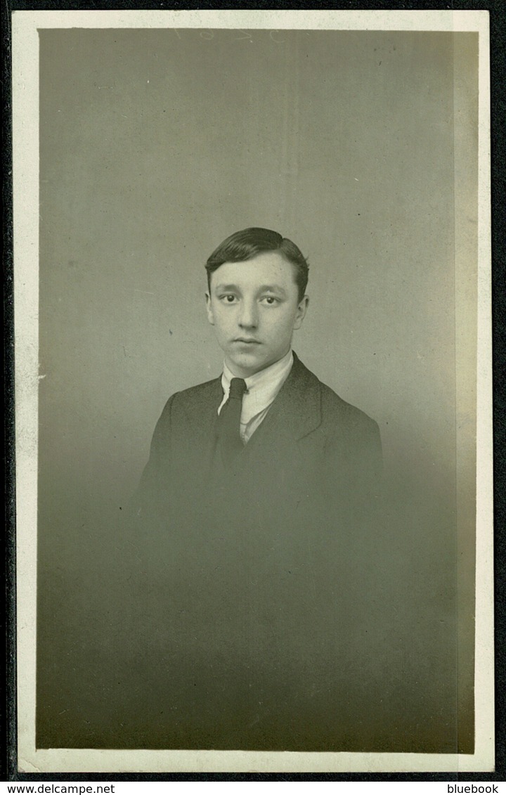 Ref 1243 - Early Real Photo Postcard - Young Man In Suit With Tie - Photographs