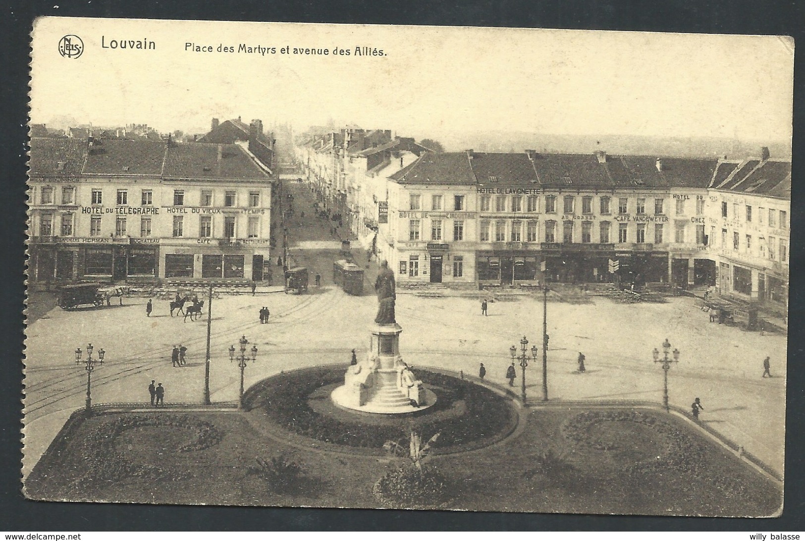 +++ CPA - LEUVEN - LOUVAIN - Place Des Martyrs Et Avenue Des Alliés - Nels   // - Leuven