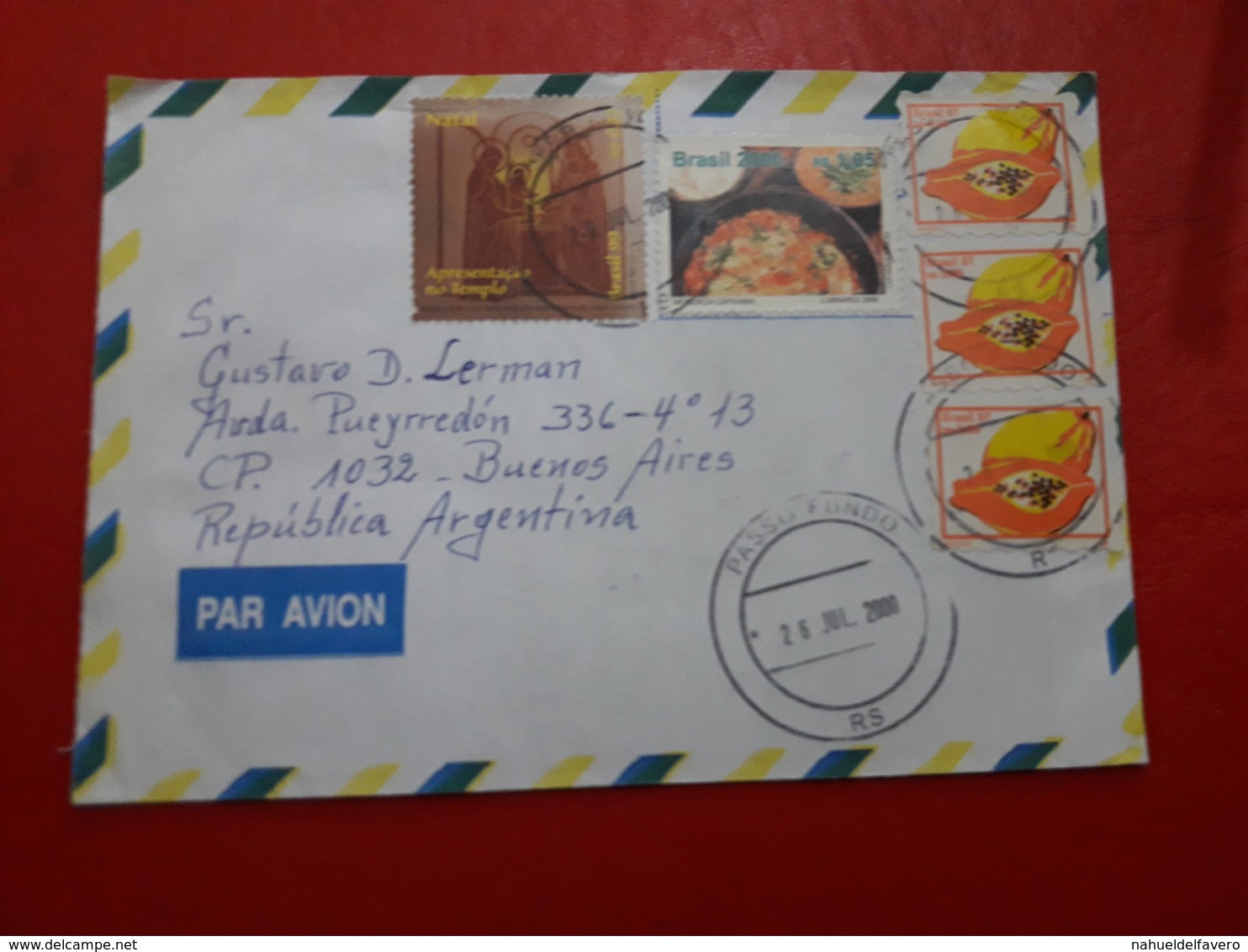 Le Brésil Enveloppe Circulé Une Grande Quantité De Timbres 2000 - Lettres & Documents