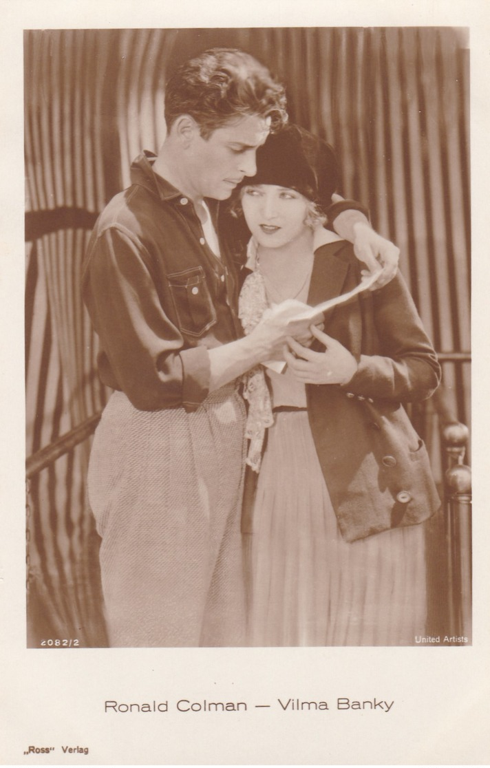 RONALD COLMAN-VILMA BANKY OLD POSTCARD (327) - Actors