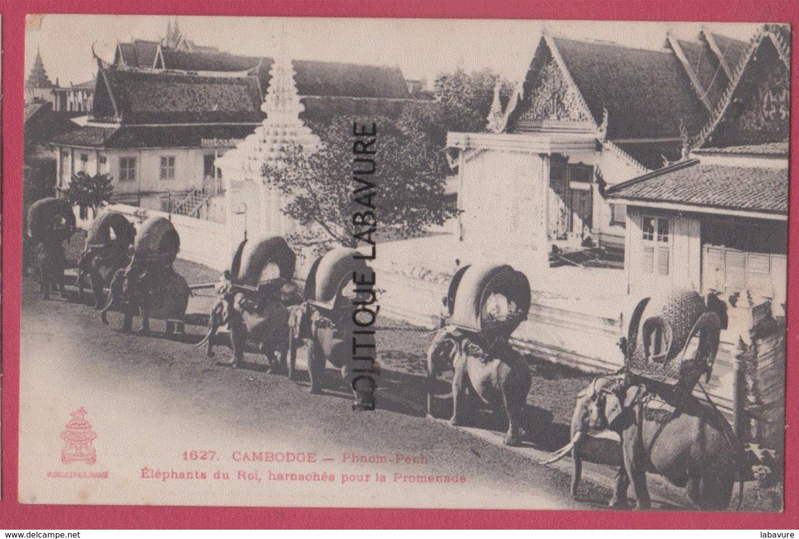 CAMBODGE--PHOM-PENH----Elephants Du Roi Arnaches Pour La Promenade--beau Plan Animé - Cambodge