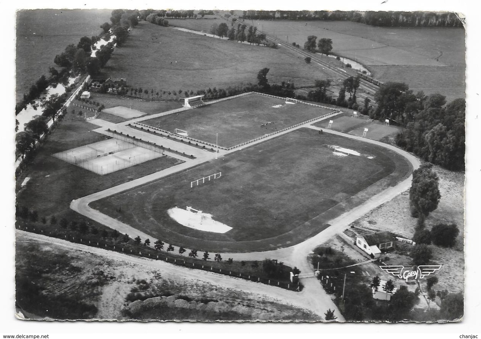 Cpsm: 76 EU (ar. Dieppe) Le Stade (Vue Aérienne) N° 12 - Eu