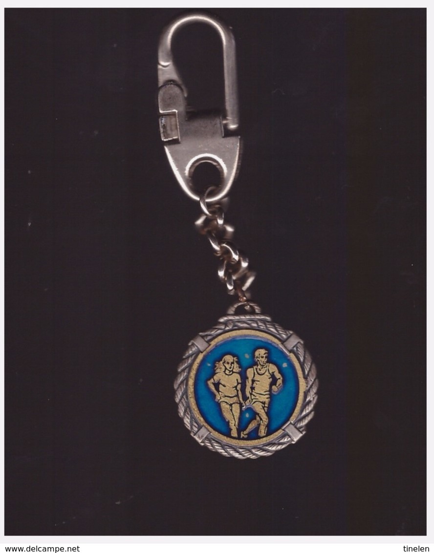 CREMONA -  1987  PORTACHIAVI COMMEMORATIVIVO " 11^ SGAMBETTATA DEL RAGIONIERE " ITC BELTRAMI - Key-rings