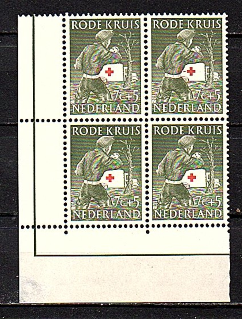 Plate Flaw Red Cross MNH Position 59 MNH Block Of Four (VEN-17-11) - Plaatfouten En Curiosa