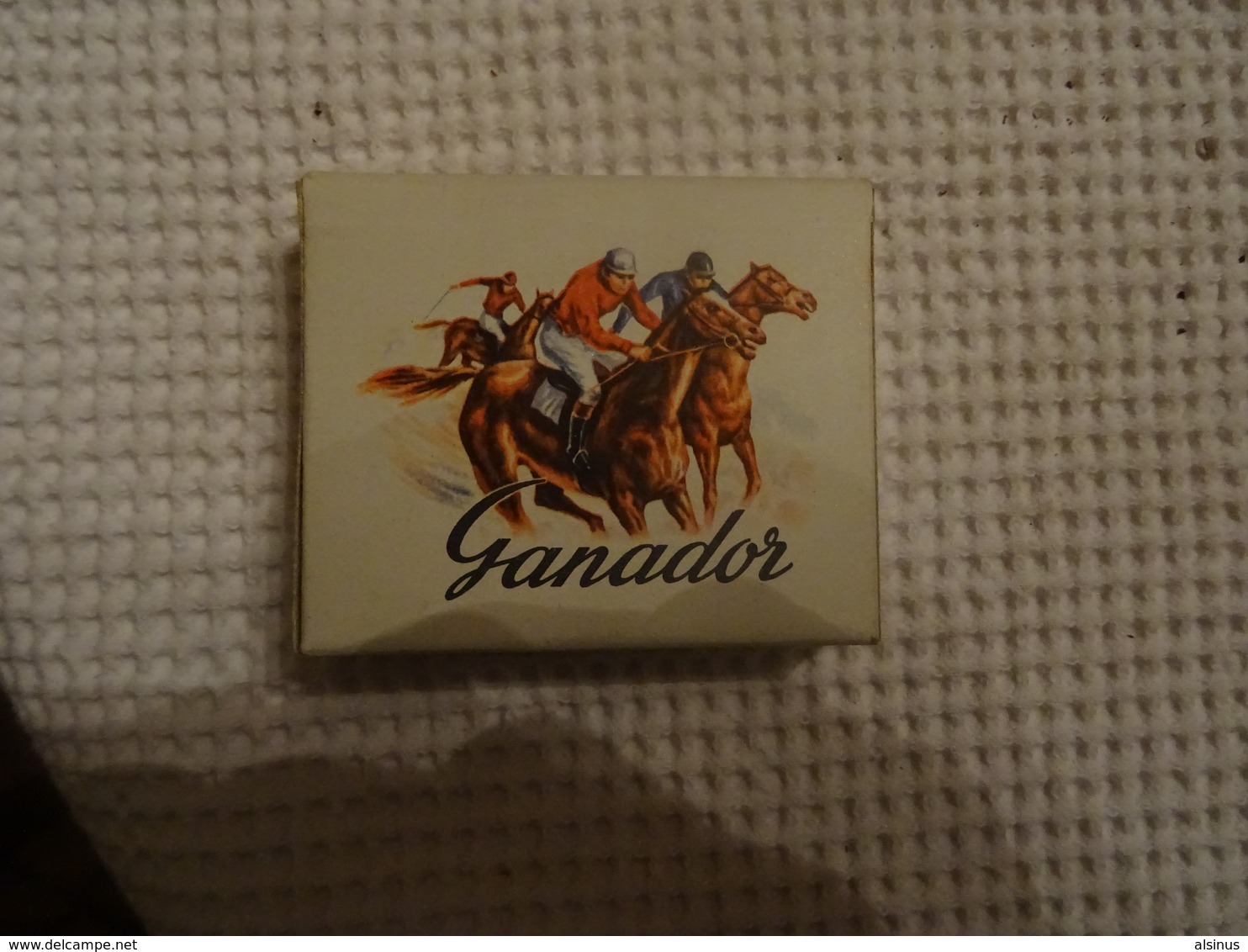 ETUI VIDE DE 20 CIGARILLOS - GRANADOR - HIPPISME-TABACALERA S.A. - Sigarenkokers