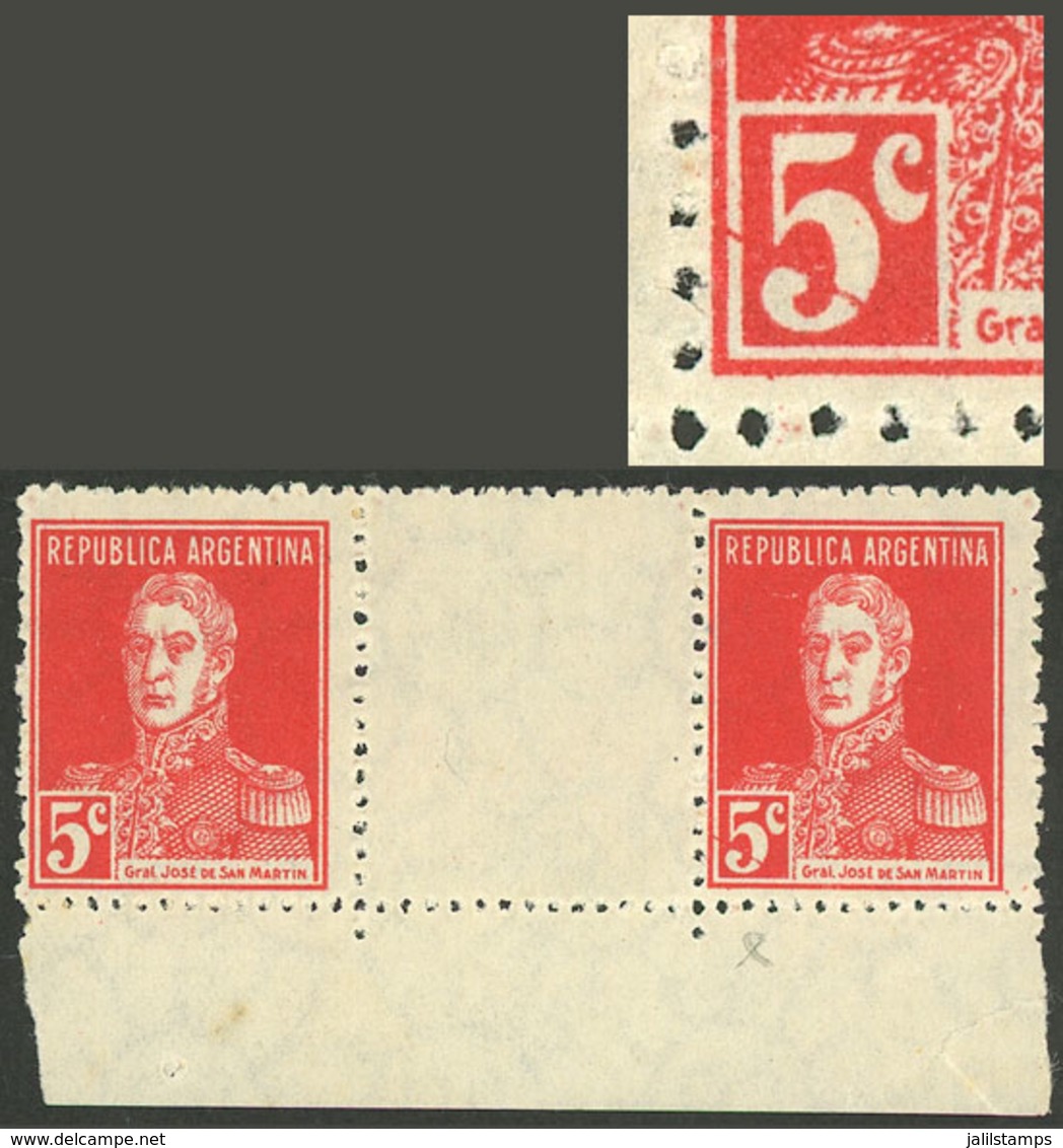 ARGENTINA: "GJ.599EVv, Horizontal GUTTER PAIR, The Right Stamp With VARIETY: "small Diagonal Line Over The 5", Excellent - Usados