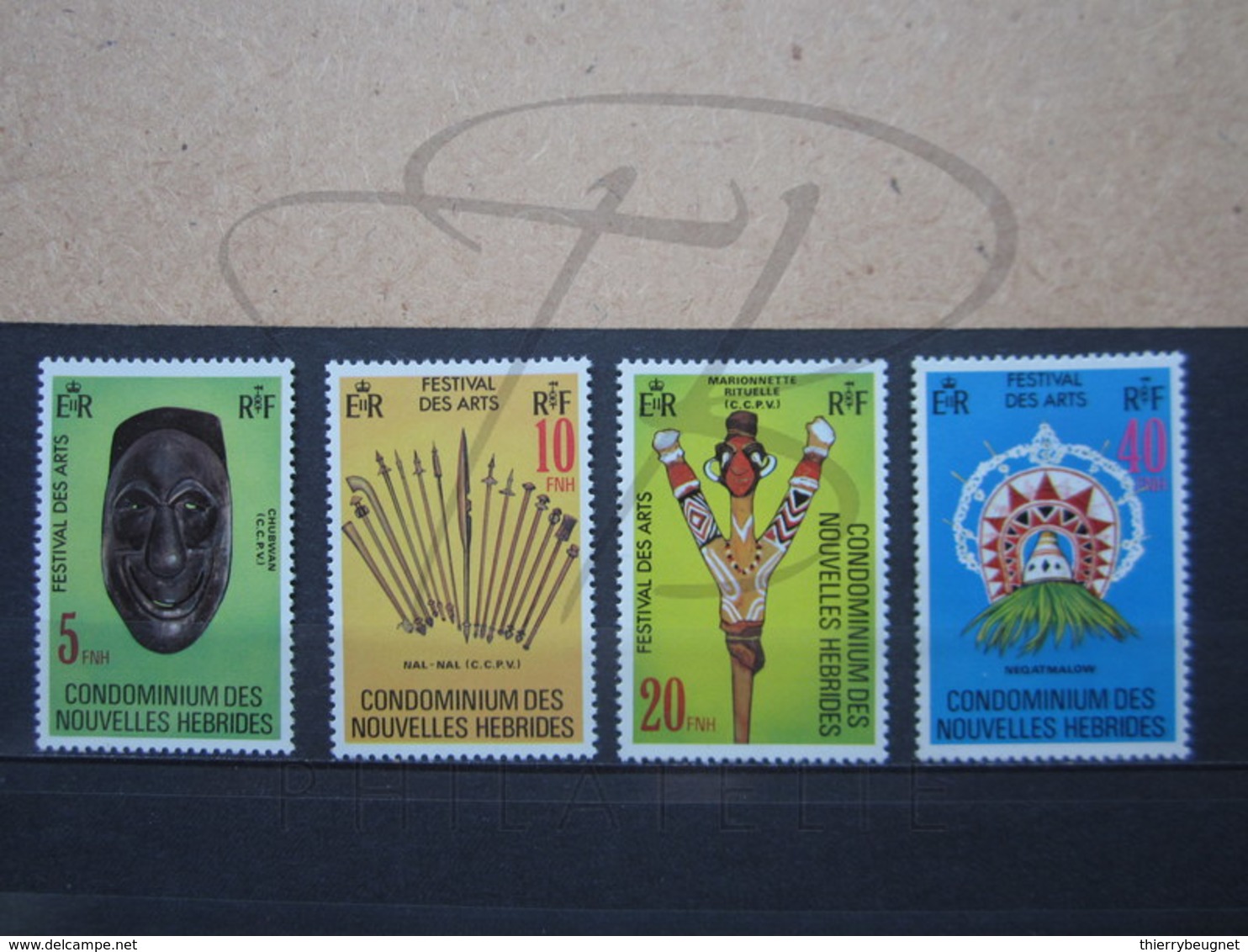 VEND BEAUX TIMBRES DES NOUVELLES-HEBRIDES N° 559 - 562 , XX !!! - Neufs