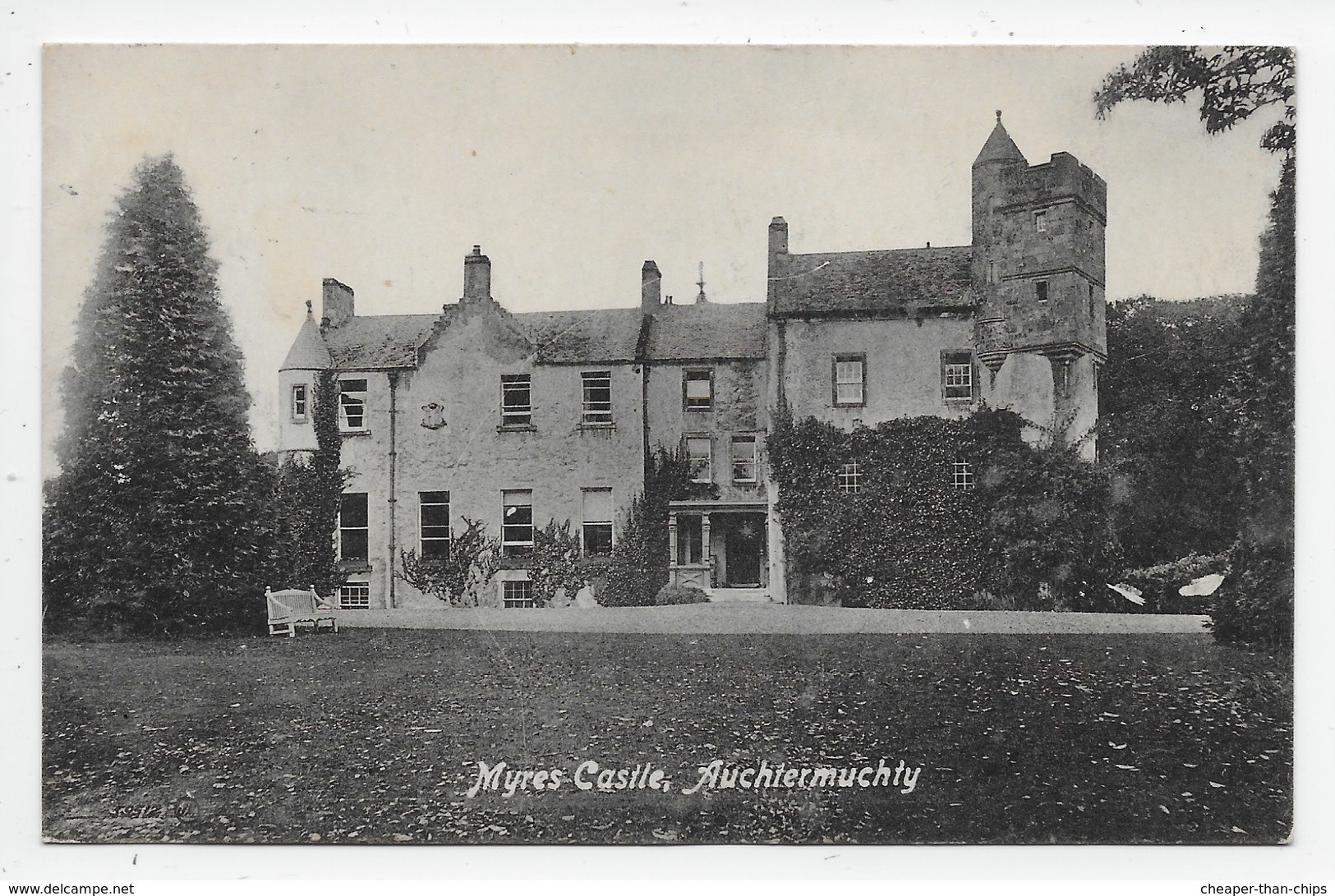 Auchtermuchty - Myres Castle - Fife