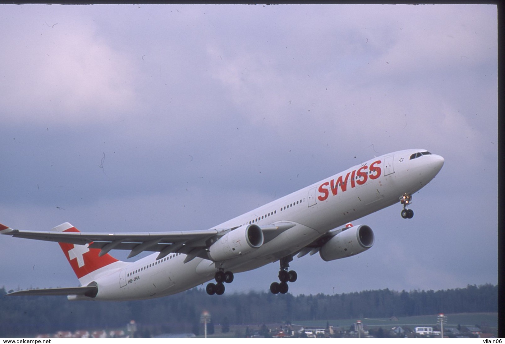 SLIDE / AVION / AIRCRAFT      SWISS  AIRBUS A 330  HB-JHA - Dias