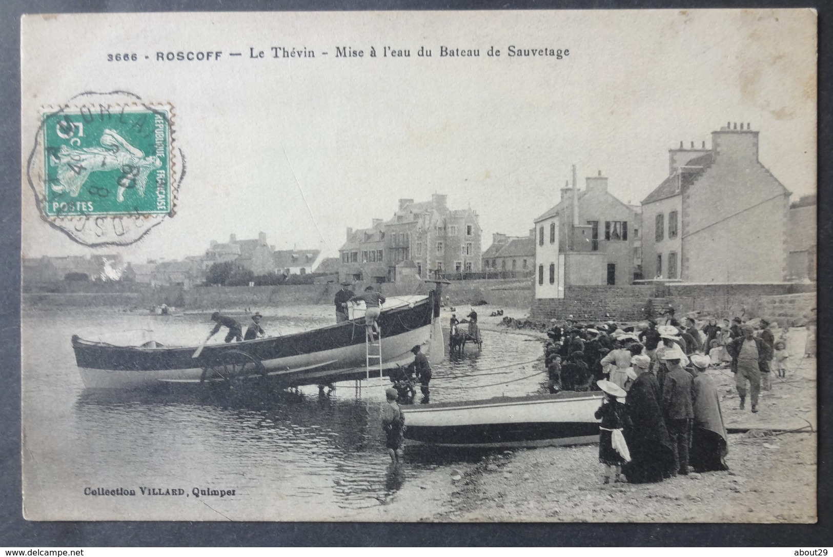 CPA 29 ROSCOFF- Le Thevin - Mise à L'eau Du Bateau De Sauvetage - Villard 3666 - Réf. V 118 - Roscoff