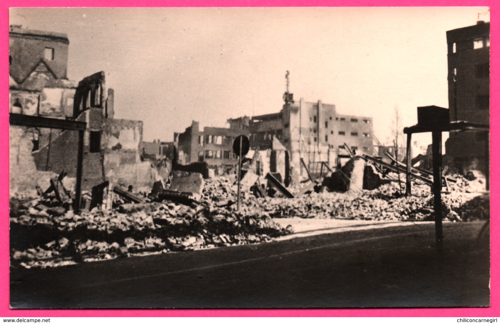 Cp Photo 13,5 * 8,5 - Rotterdam - Mei 1940 - Bij Het Beurs Station - Bourse - Bombardement - Foto S.G. BRUSSE - Rotterdam