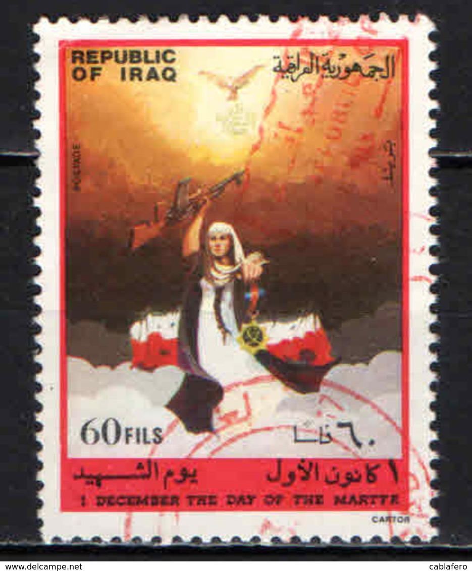 IRAQ - 1984 - GIORNATA DEI MARTIRI - DONNA CON FUCILE E MEDAGLIA - USATO - Iraq