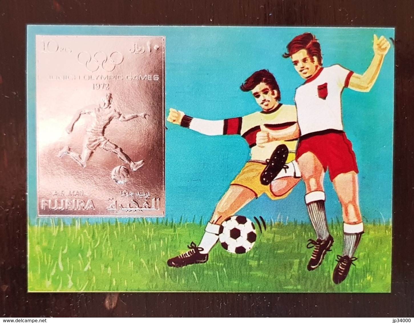 FUJEIRA Football. Jeux Olympiques 1972.  Un Feuillet Argent ** MNH. - Neufs