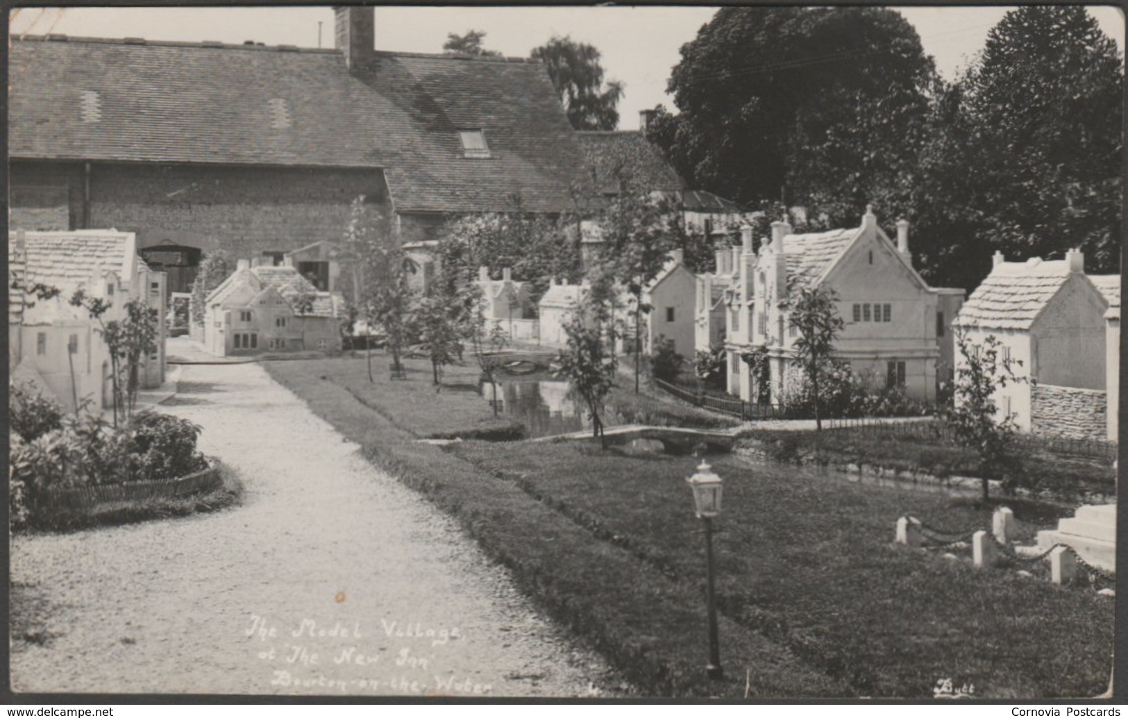 The Model Village, Bourton-on-the-Water, Gloucestershire, 1939 - Butt RP Postcard - Other & Unclassified