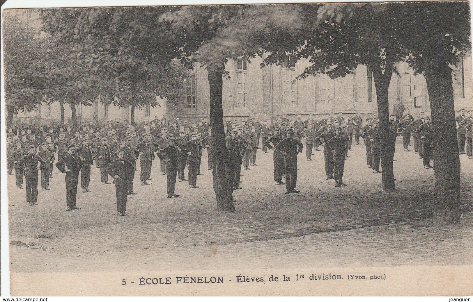 ECOLE  FENELON  Elèves De La 1ere Division - Ecoles